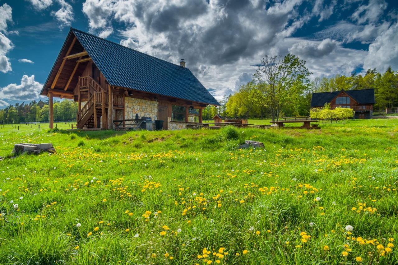 Отель Ranch Jestrebice Hermanicky Экстерьер фото