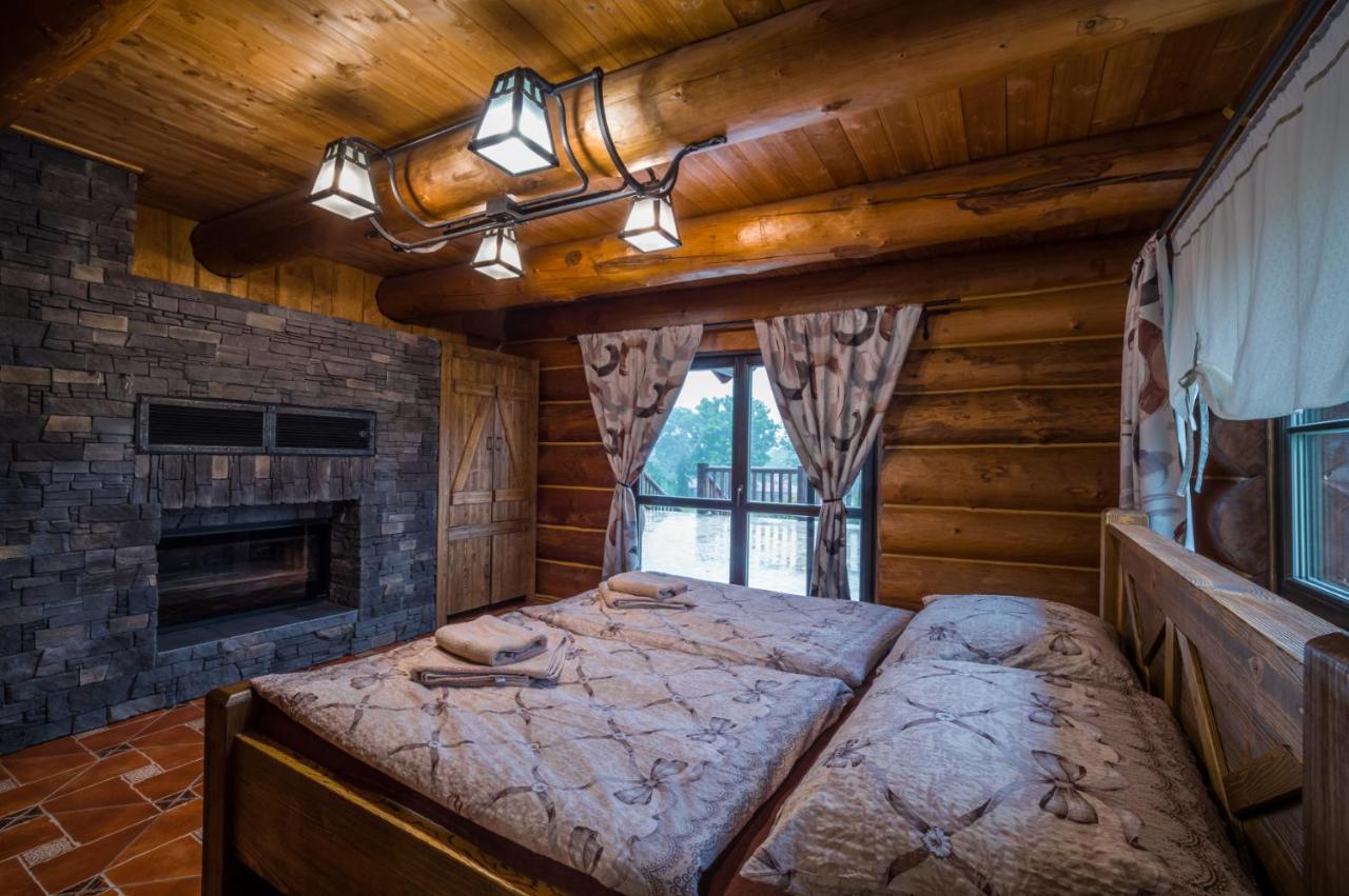 Отель Ranch Jestrebice Hermanicky Экстерьер фото