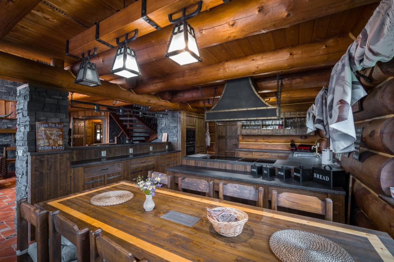 Отель Ranch Jestrebice Hermanicky Экстерьер фото