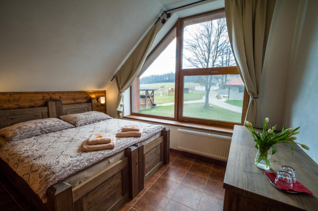 Отель Ranch Jestrebice Hermanicky Экстерьер фото