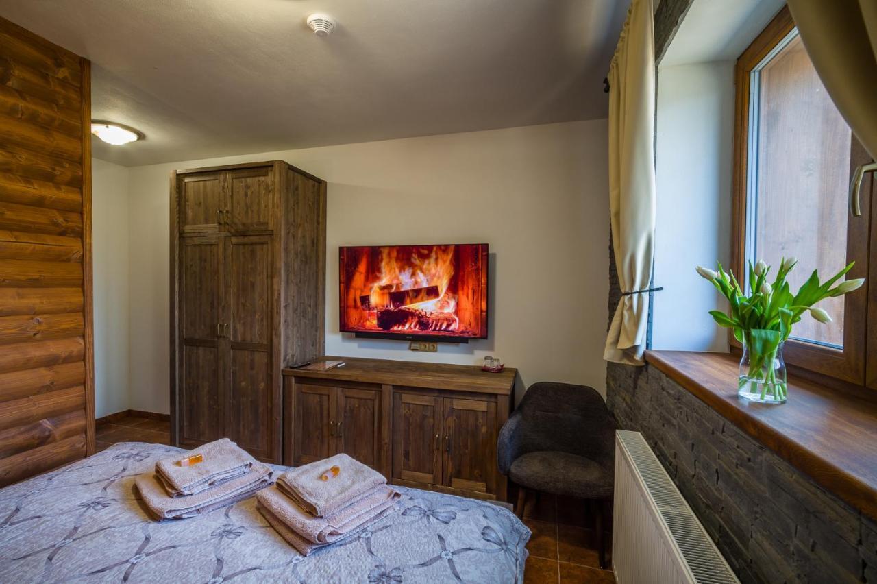 Отель Ranch Jestrebice Hermanicky Экстерьер фото