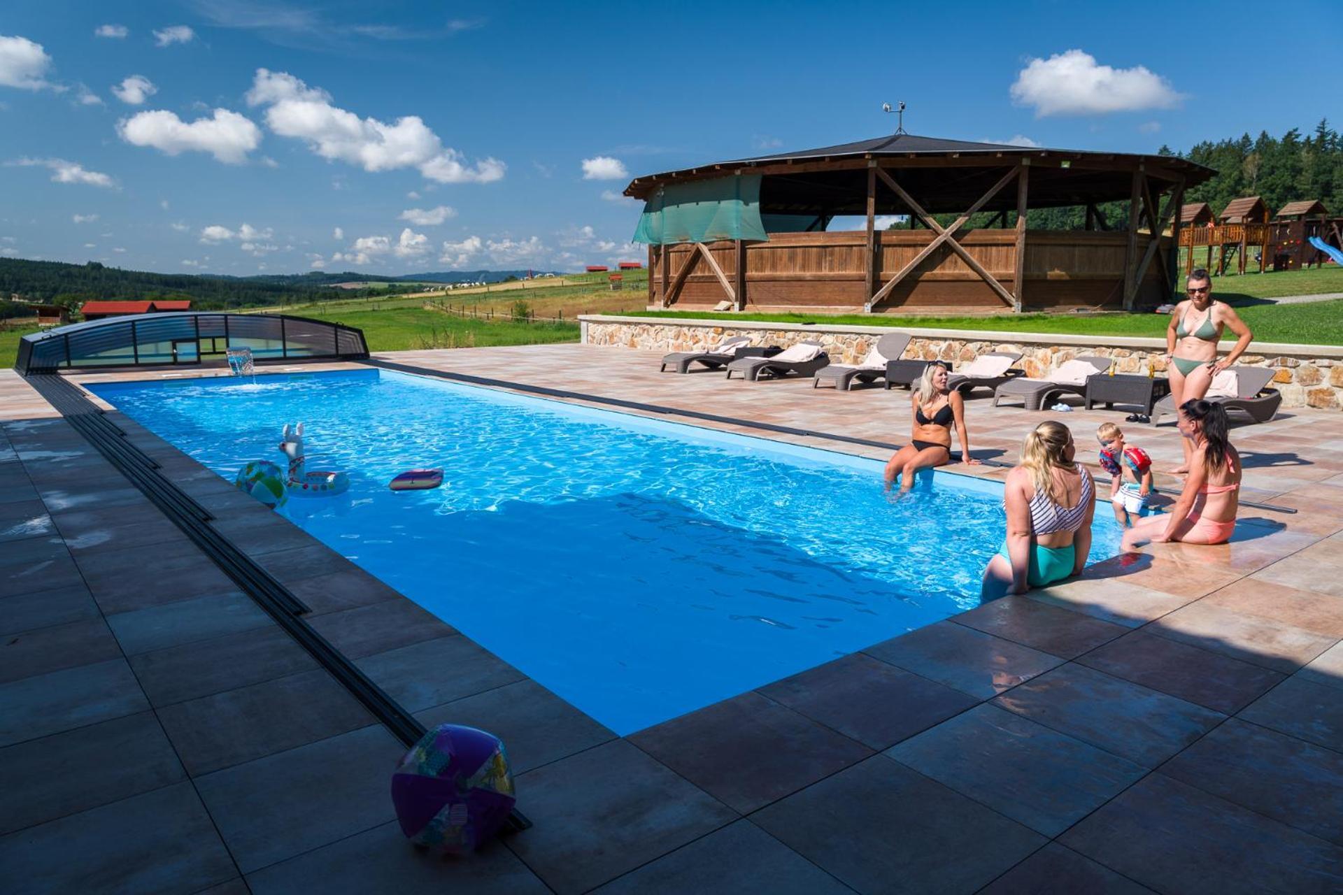 Отель Ranch Jestrebice Hermanicky Экстерьер фото